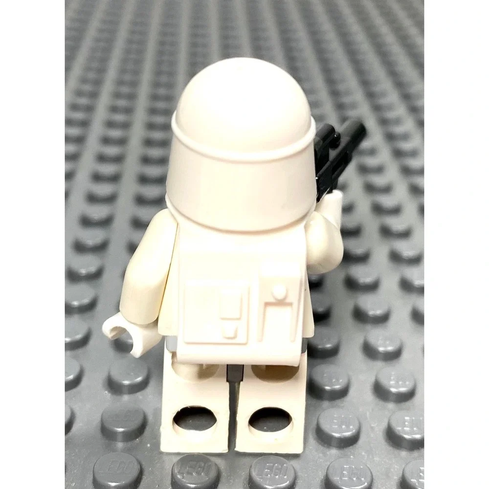 Lego Minifigure Star Wars from Set 8084 Snowtrooper, Hoth Stormtrooper Blaster